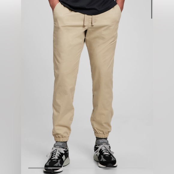 GAP Other - Gap beige twill joggers size large